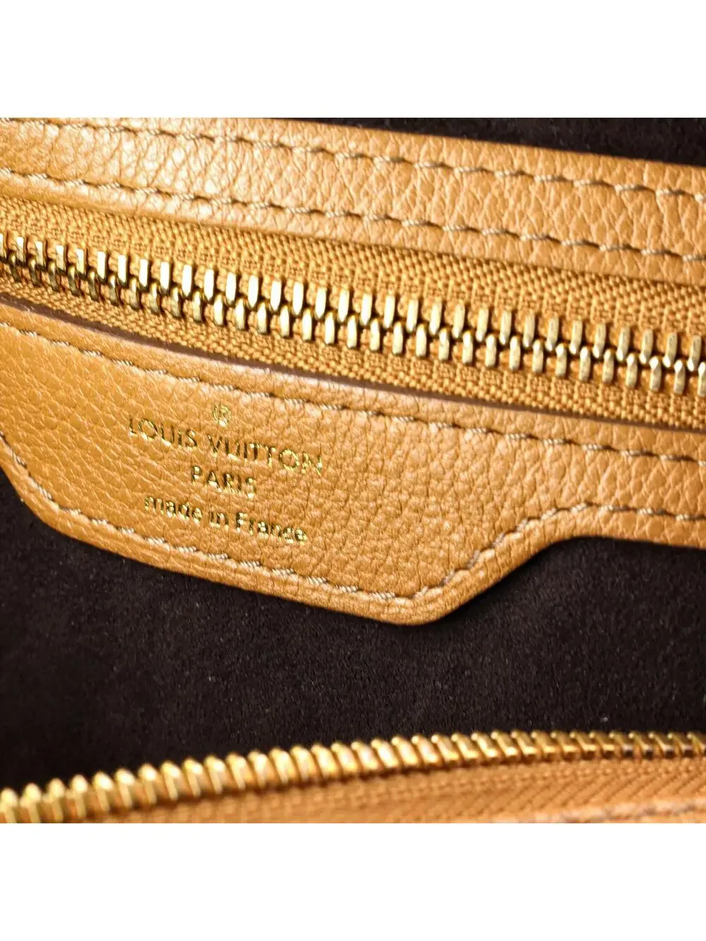 Louis Vuitton Selene Handbag Mahina #296541L17B